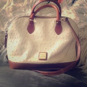 Dooney & Bourke ostrich leather bag!💋